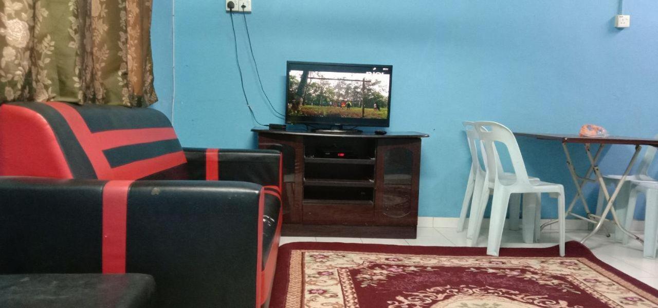 קואנטאן Bajet Homestay - Low Cost Houses מראה חיצוני תמונה